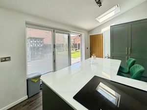 Kitchen- click for photo gallery